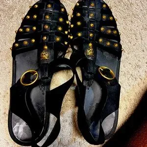 Gucci | Shoes | Gucci Tiger Mens Jelly Gladiator Sandals  display picture 1